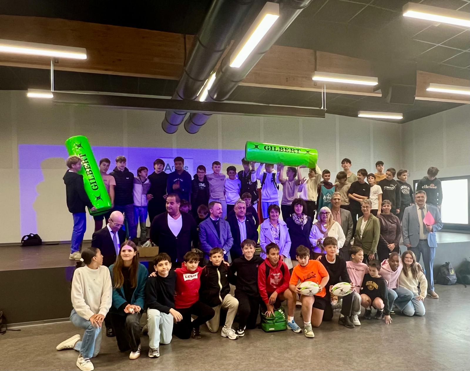 Illustration de Soutien aux sections sportives scolaires : une double dotation pour le collège du Mont-Valier