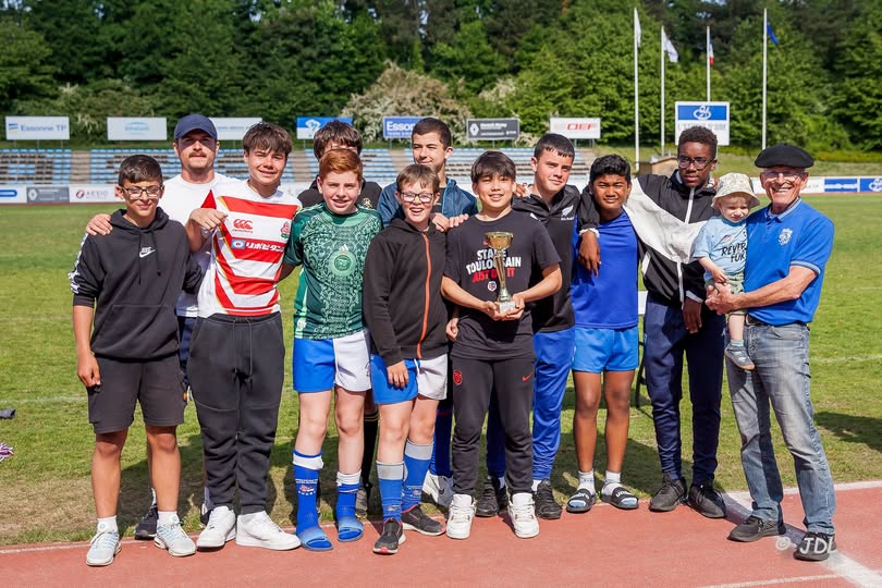 Illustration de La sélection M13 du CD91 au Tournoi Lapéze de Massy les 17&18 Mai 2025 . Retrouvez les sélections M14,M13,F15, leurs résultats dans les tournois départementaux des 10&11 Mai dans la rubrique : jouer au rugby/sélections