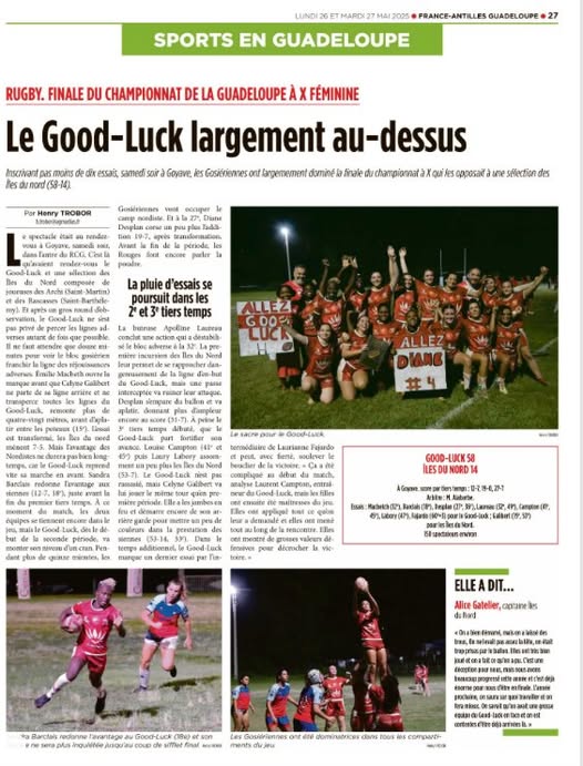 Peut être une image de 11 personnes, personnes jouant au foot, personnes jouant au football et texte