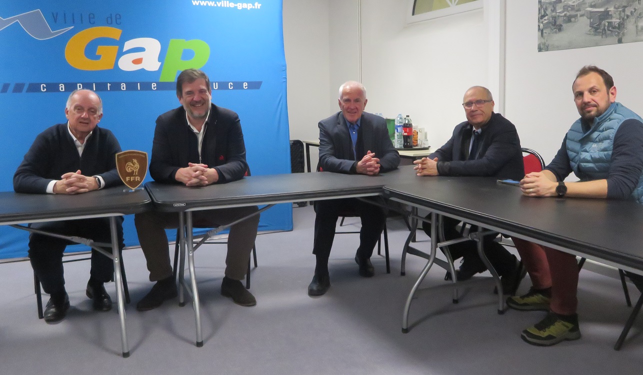 Illustration de Le Président de la FFR en visite dans les Hautes Alpes.