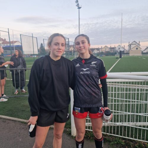 Illustration de Bravo les filles!