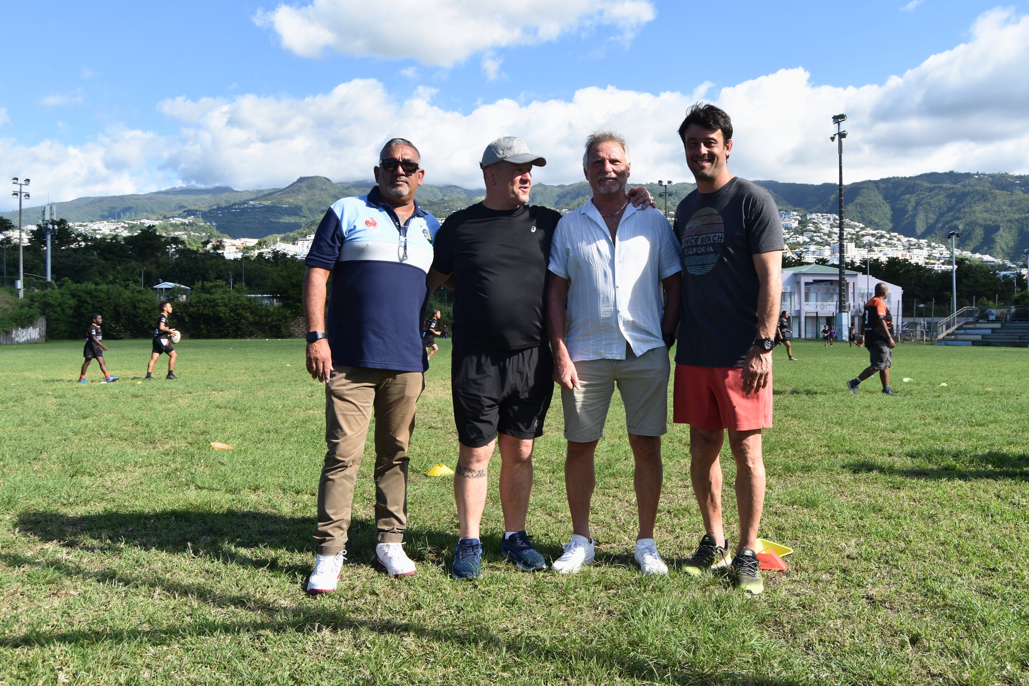 Illustration de Xavier Garbajosa et Christian Califano à la Réunion
