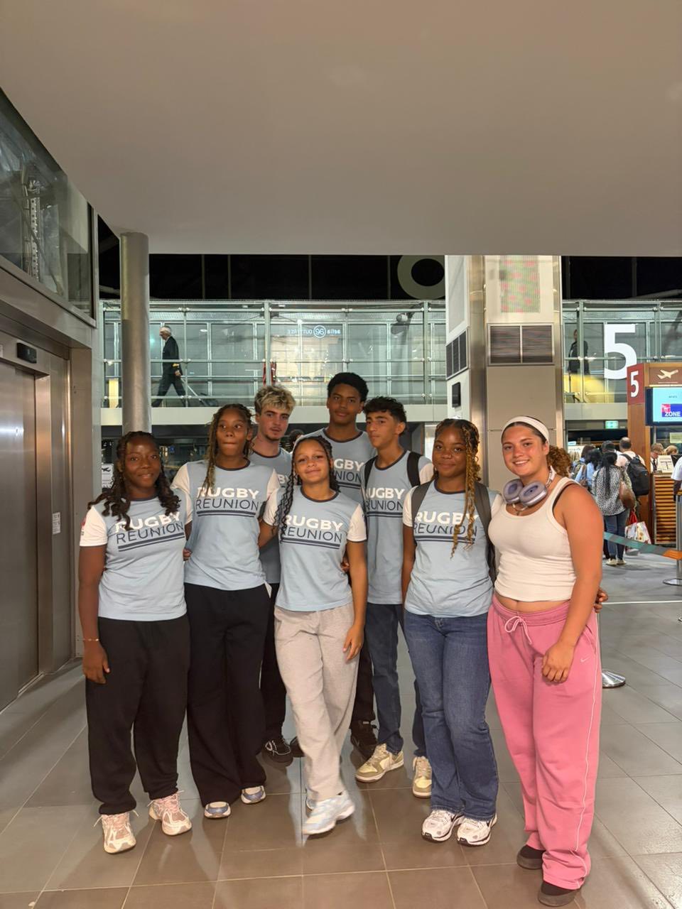 Illustration de Laïna Pothin en vacances à la Réunion