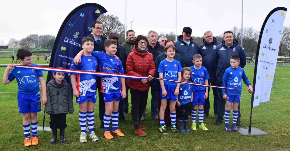Illustration de Inauguration au stade de La Flèche